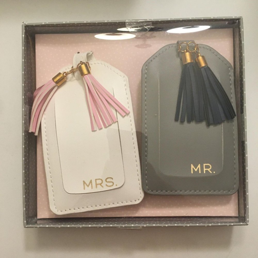 NWT- Gartner Studios luggage tags